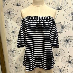 Everly M top